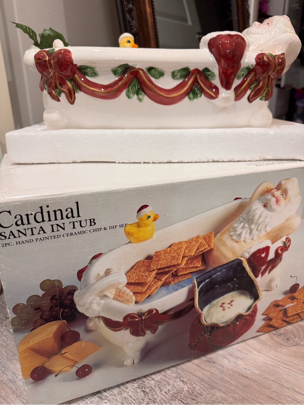 Cardinal Inc. Vintage Santa in the tub chip and dip set